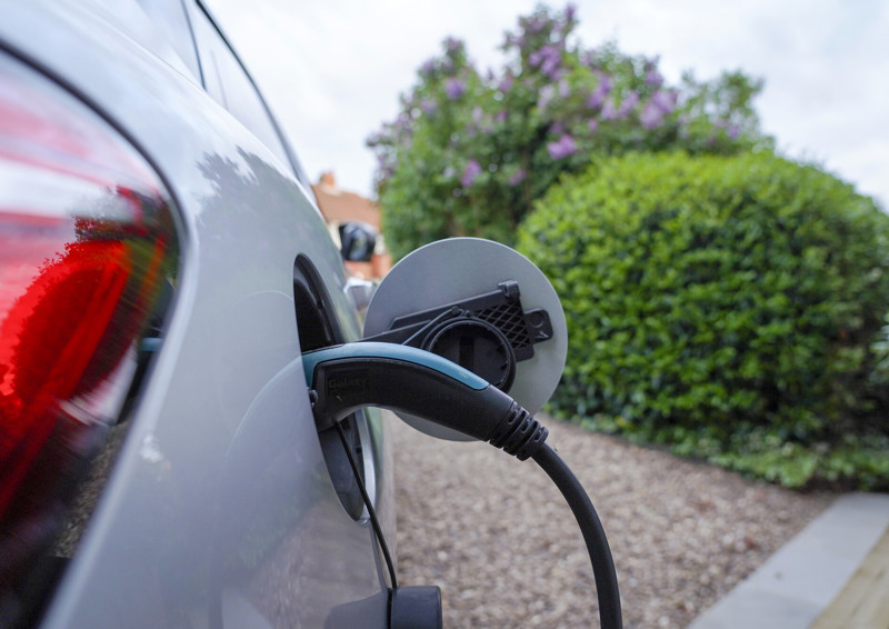 EV Chargepoint Apr 25